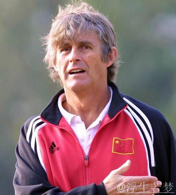 米卢：相信中国男足具备冲击世界杯的实力